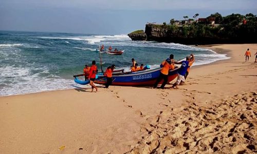 Terseret Ombak Pantai Drini, 1 Warga Grogol Sukoharjo Belum Ditemukan