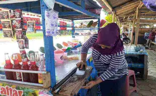 Asyik! Banyak Jajan Enak di Sentra Kuliner Baru Tawangsari