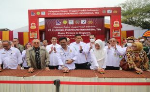 PT Charoen Pokphand Indonesia Ekspor Perdana Produk Unggas ke Singapura