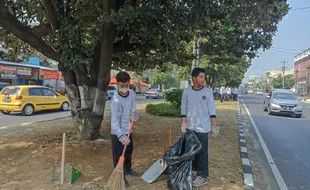 Peringati 50 Tahun Ponpes, Santri Al Mukmin Ngruki Sukoharjo Go Green