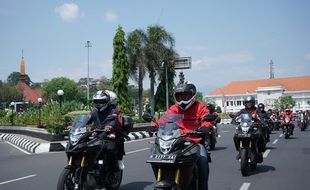 Gelar Convoy Merdeka, Honda Community Jateng Kunjungi Rumah Veteran Indonesia