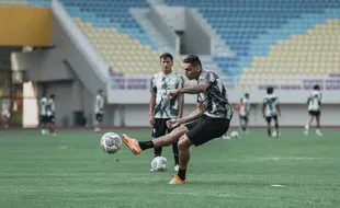 Kapten Persis Solo Ini Tegaskan Siap Berikan yang Terbaik Hadapi Persebaya