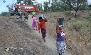 Kekeringan Landa Sejumlah Wilayah di Situbondo, BPBD Mulai Salurkan Air Bersih