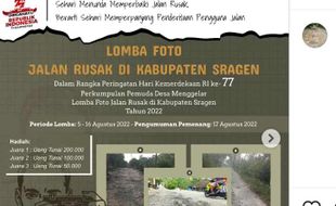 Sentil Pemkab Sragen, Pemuda Desa Ini Gelar Lomba Foto Jalan Rusak