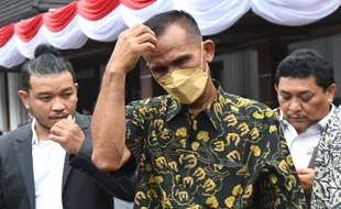 Fitnah! Ayah Tak Terima Brigadir J Dituduh Cabuli Istri Ferdy Sambo