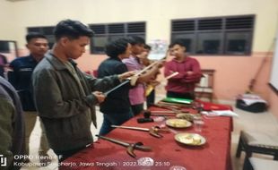 Mahasiswa ISI Solo KKN di Desa Juron Sukoharjo, Jamas Keris hingga Bikin Mural