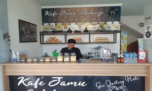 Mau Minum Jamu tapi Gak Pahit? Yuk, Mampir ke Kafe Jamu di Nguter Sukoharjo