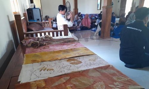 18 Emak-Emak di Sragen Belajar Ecoprinting Bersama Lazismu