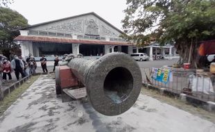 Inilah Kiai Guntur Geni, Pusaka Keraton Solo yang Dentumannya Getarkan Nyali