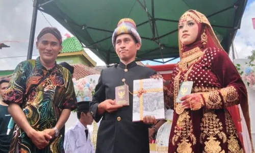 Uniknya Nikah Massal Jogja, Bertema Perjuangan & Mas Kawin Buku Sejarah