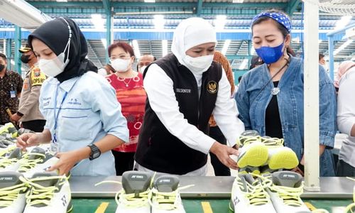 Jos! Pabrik Sepatu Asal Madiun Ekspor 14.150 Pasang Sepatu ke China