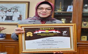 Sukoharjo Terima Penghargaan Golden Certificate Award, Ini Pesan Bupati