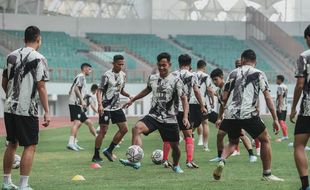 Persis Dibayangi Kalah 5 Kali, Jacksen Waspadai Ini dari Bhayangkara FC