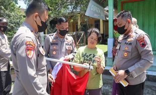 HUT ke-77 RI, Polres Salatiga Operasi Bendera Merah Putih Milik Warga