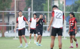 Coach Rasiman Buka Suara Tentang Penampilan Persis Solo Saat Ini