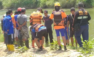 ABG Terjun dari Jembatan Tangkisan Tawangsari, Tim SAR Lakukan Penyisiran