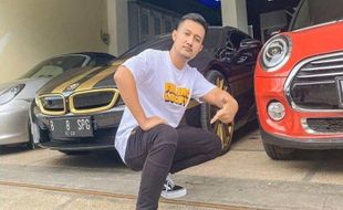 Tom Liwafa, Crazy Rich Surabaya yang Memulai Bisnis dari Jualan Sticker