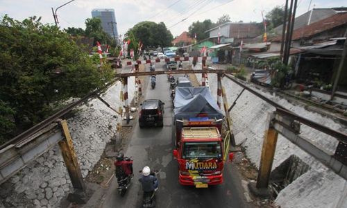 Pipa PDAM Zaman Belanda akan Dipotong untuk Elevasi Jalan Viaduk Gilingan