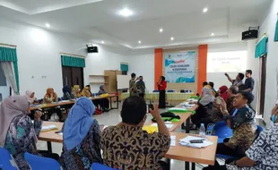 Lestarikan Budaya, Disdikbud Sragen Dorong Guru Menulis Tradisi Lisan