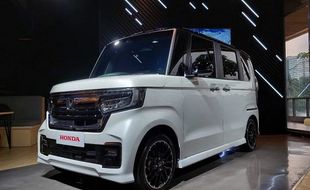 Honda N-Box, Mobil Minivan Bermesin 660 cc Mejeng di Senayan Park