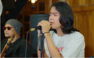 Lagu Rela Kau Tinggalkan Aku dari Maulana Ardiansyah Versi Musik Ska Reggae