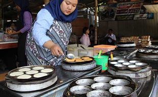 Sudah Lebih dari 4 Abad, Sebaran Apam Yaa Qawiyyu Jatinom Penuh Makna