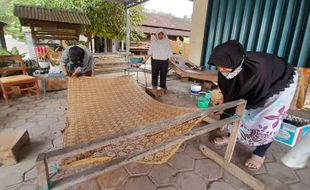 Kisah Petani Wonogiri Cari Cuan dengan Membatik di Musim Kemarau