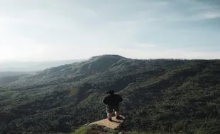 Gunung Besek Wonogiri, Tak Terlalu Tinggi tapi Bikin Pengunjung Jatuh Hati