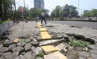 Guiding Block Tunanetra di Pedestrian Jl Ir Sutami Solo Ambrol, Ini Wujudnya