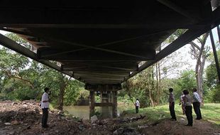 Alasan Jembatan Mojo Solo Harus Ditutup Total: Pelat Betonnya Pecah, Bahaya!