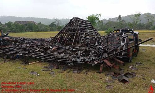 Diterjang Angin Kencang, Bangunan Joglo di Prambanan Klaten Roboh Timpa 3 Orang