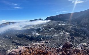 Simak! Ini Pantangan yang Wajib Dihindari saat Naik ke Gunung Slamet