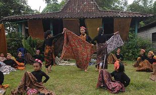 Potret Anak-Anak Lereng Merapi Boyolali Belajar Mengenal Motif Batik