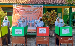 Belajar Demokrasi, Siswa SMPN 5 Klaten Pilih Ketua OSIS Ala Pemilu