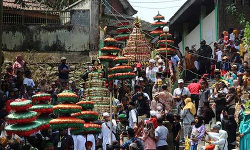 6 Ton Apam Disebar, Ini Potret Meriahnya Puncak Tradisi Yaa Qawiyyu di Klaten