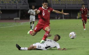 Hati Hancur, Striker Timnas Hokky Caraka: Kalau Berpendapat Jangan Seenaknya!