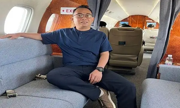 Ajoyib fotosini paypoq eshak