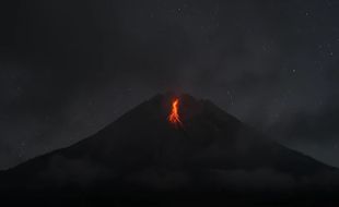 Gunung Merapi Luncurkan 3 Guguran Lava Selama Sepekan