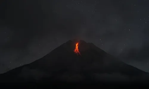 Arti Mimpi Melihat Gunung Meletus