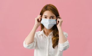 Dokter Jawab Kemungkinan Orang Bisa Lepas Masker