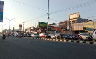 Jelang Penutupan Jembatan Jurug B, Arus Lalin dari Karanganyar Sudah Merayap