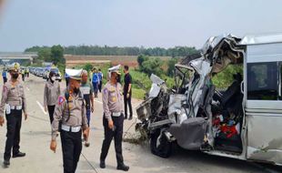 Kecelakaan Maut di Tol Semarang-Batang, 7 Orang Meninggal di Lokasi