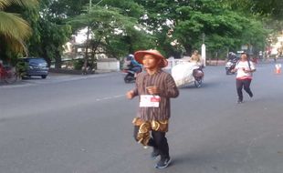 Berkat Lurik, Peserta CommuteRun Ini Berhasil Meraih Juara I Best Costume