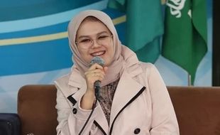 Profil Ning Imaz, Putri Kiai Ponpes Lirboyo yang Dihina Eko Kuntadhi