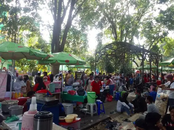 Per 13 Juli, Pedagang CFD Solo Diminta Tak Berjualan Sayuran dan Pakaian Bekas