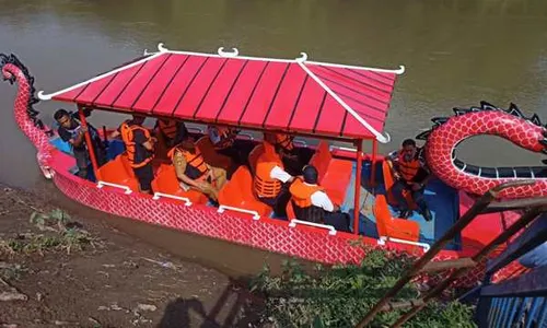 Taman Sunan Jogo Kali Punya Wahana Baru: Perahu Wisata Susuri Bengawan Solo