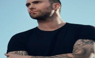 Adam Levine Bantah Selingkuh