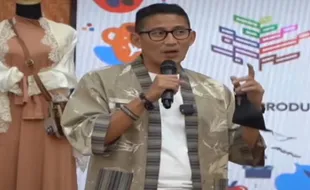 Kunjungan Wisman Naik 447 Persen Bikin Sandiaga Uno Full Senyum