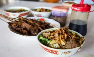 Sega Grombyang Kuliner Khas Pemalang, Tak Hanya Nikmat tapi Juga Melegenda