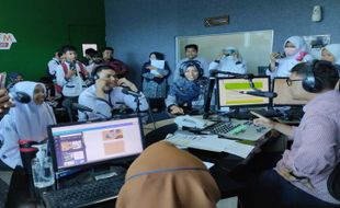 SMP Muhammadiyah 1 Program Khusus Boyolali Kunjungi Solopos